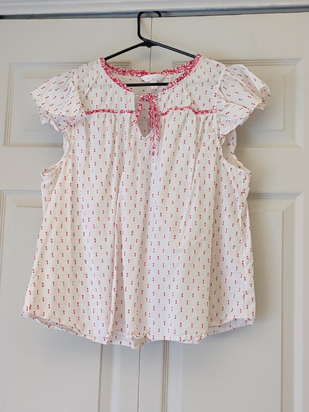 LC Lauren Conrad White Top with Red Micro Print & Tie Neck